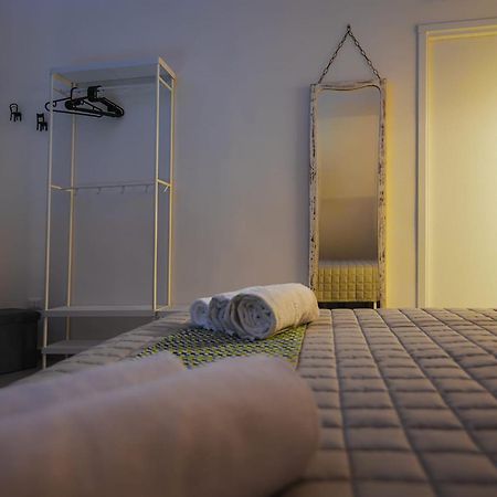 Essenza Suite Siracusa Con Jacuzzi Privata Сиракуза Екстериор снимка